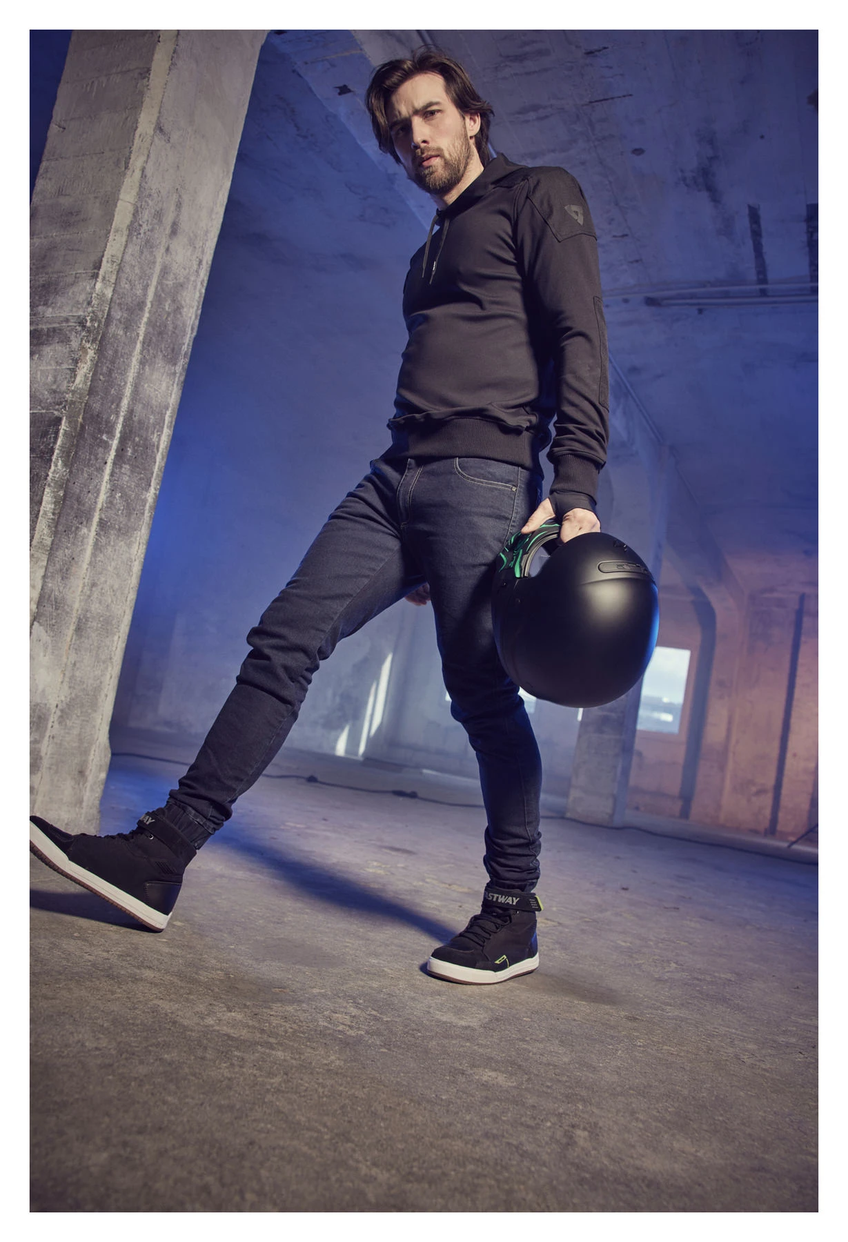 REV'IT! CEDAR HOODIE - Image 3