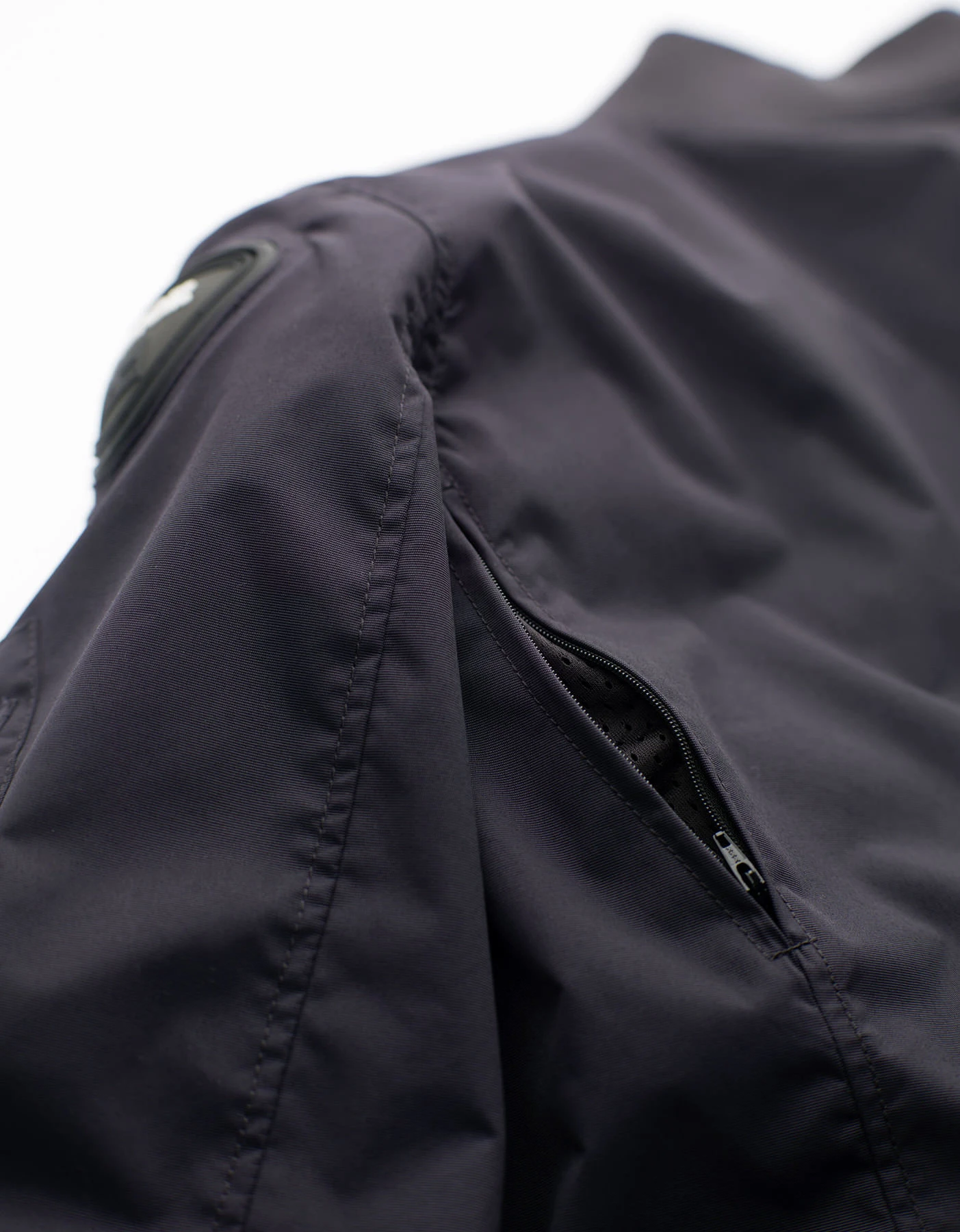 Blauer H.T. Blauer Maverick Motorcycle - Image 3